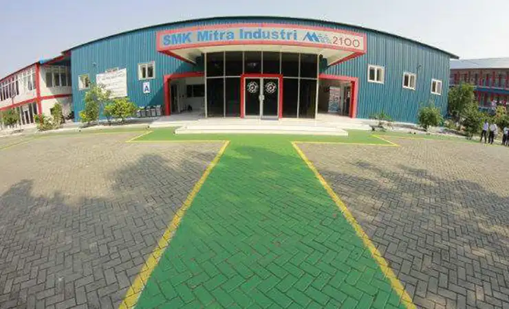 SMK Mitra Industri MM2100